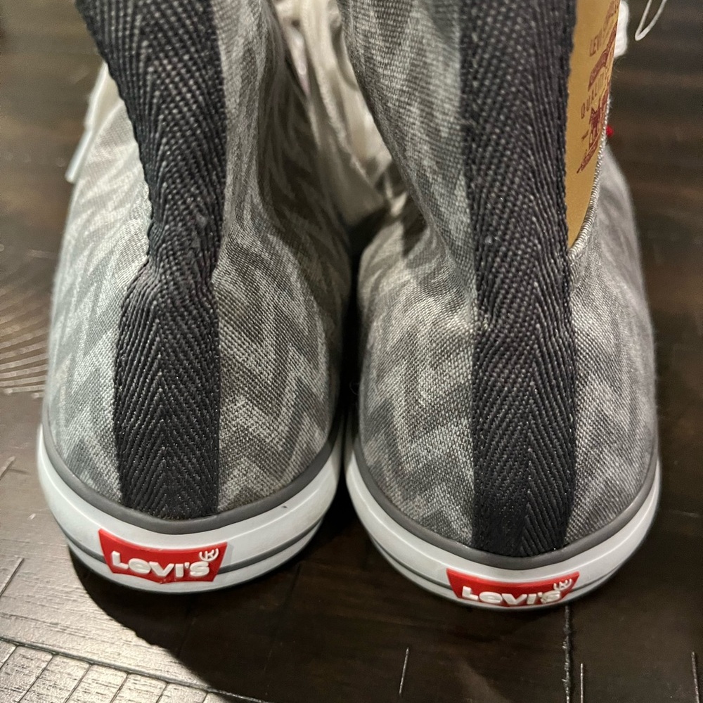 Levi's Zigzag Patterned Gray High-Tops Size 10 Wo… - image 3
